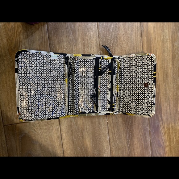 New Vera Bradley Makeup Bag - Picture 2 of 3